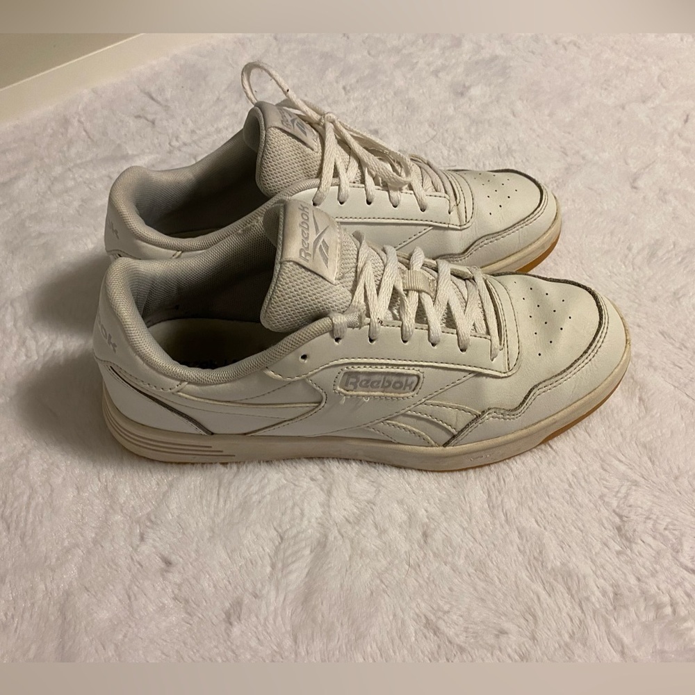 Reebok Court Advance  Women Sneakers